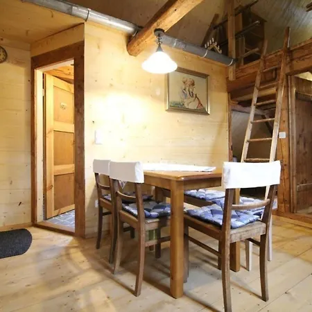 In Mit Terrasse, Garten Und Grill Apartamento